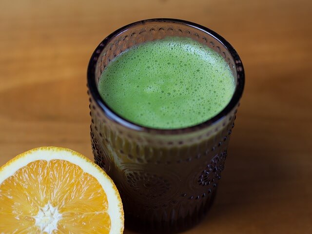 Flüssiges Chlorophyll zur Gewichtsreduktion
