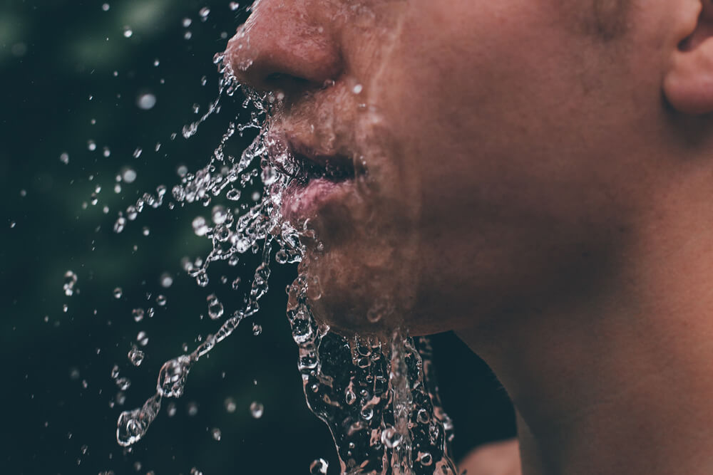 Jak zadbać o nawodnienie Water bottle
